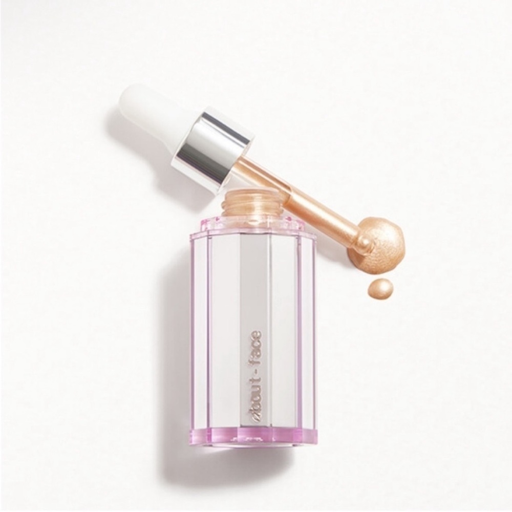 About-Face Light Lock Highlight Fluid Straight Beaming